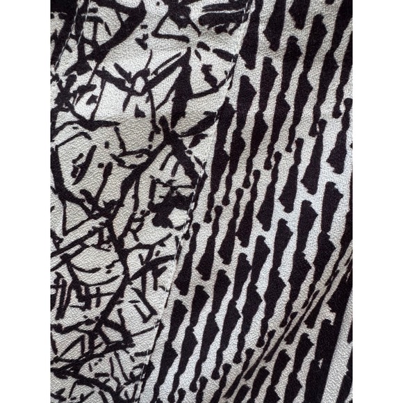 Soft Surroundings Dress XS Black White Print 3/4 Sleeve‎ Wooden Buttons - Picture 3 of 9